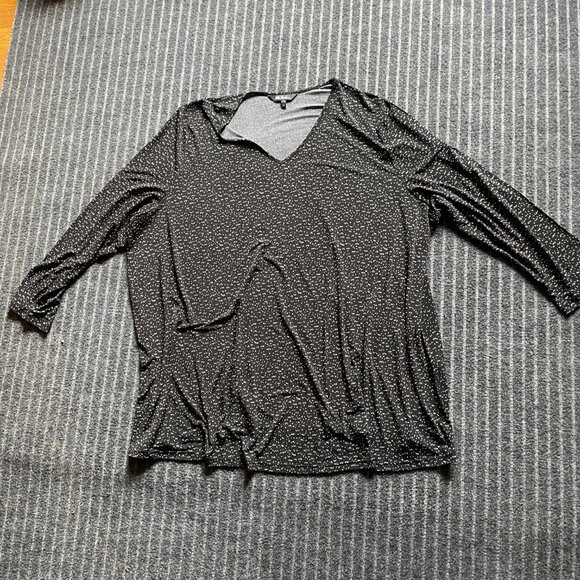 Ulla Popken black with tan and white spots 32/34 Women's Tunic Top poly blend - Picture 2 of 8